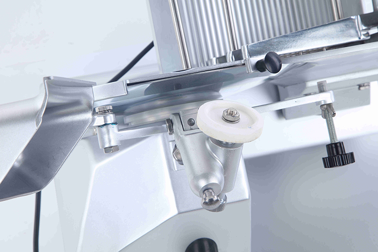 قاطع لحوم تجاري